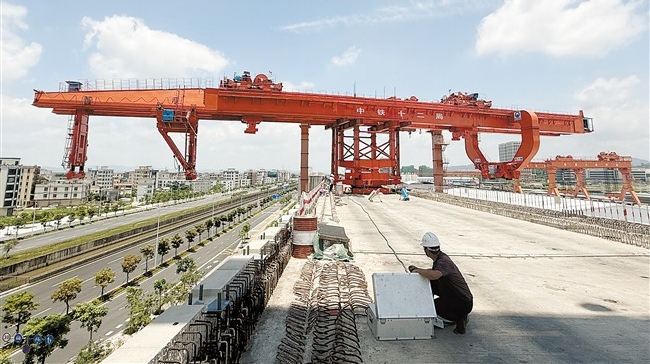 粤东城际铁路金平制梁场千榀制梁任务过半