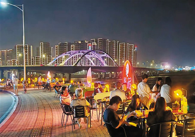 夏夜东海岸休闲享晚风